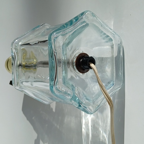 Vintage Levinton Glass Lamp - Picture 5 of 8